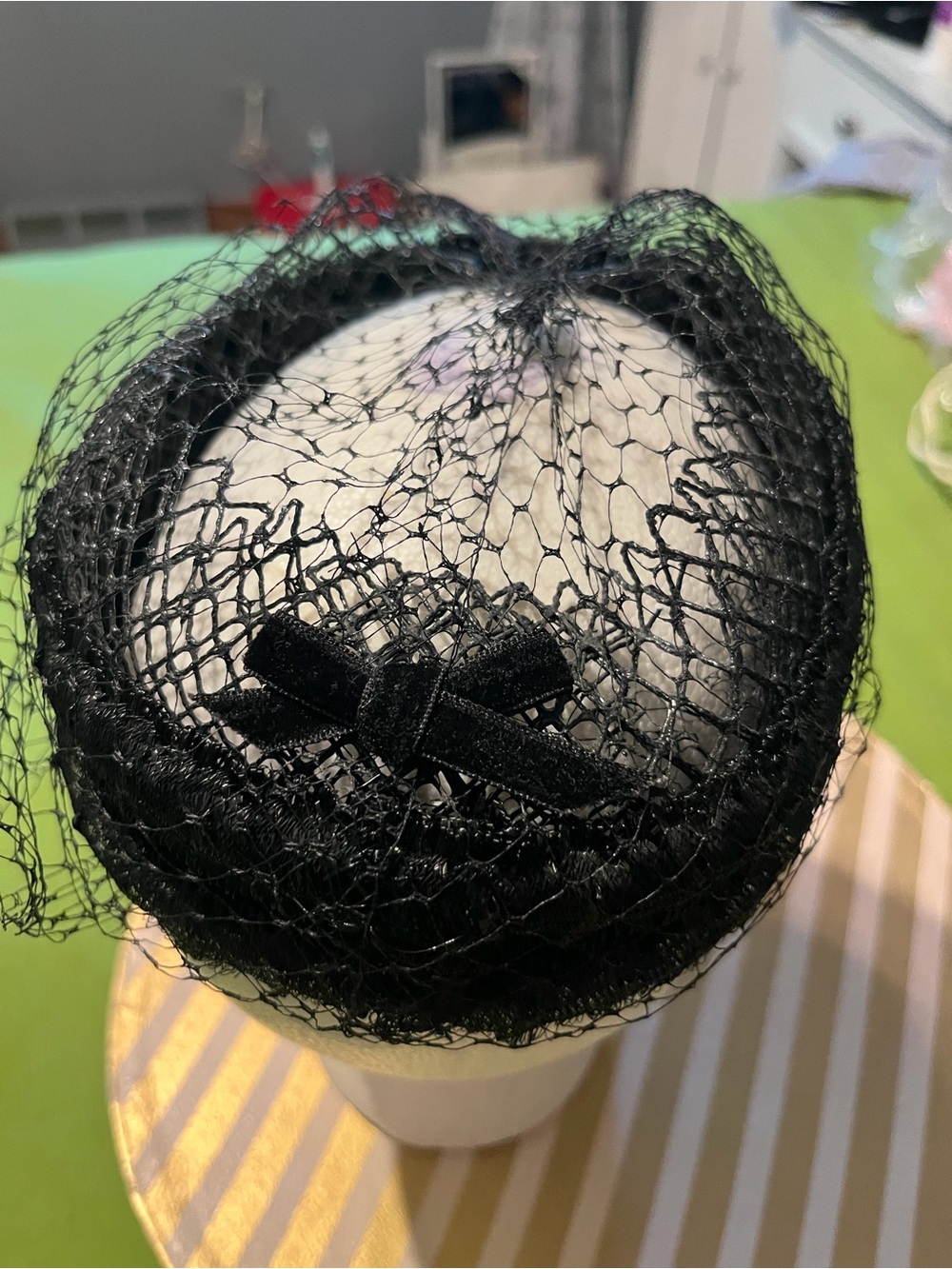 Vintage Black Pillbox Hat Velvet Bow Netting Fascinator. Black pillbox hat with